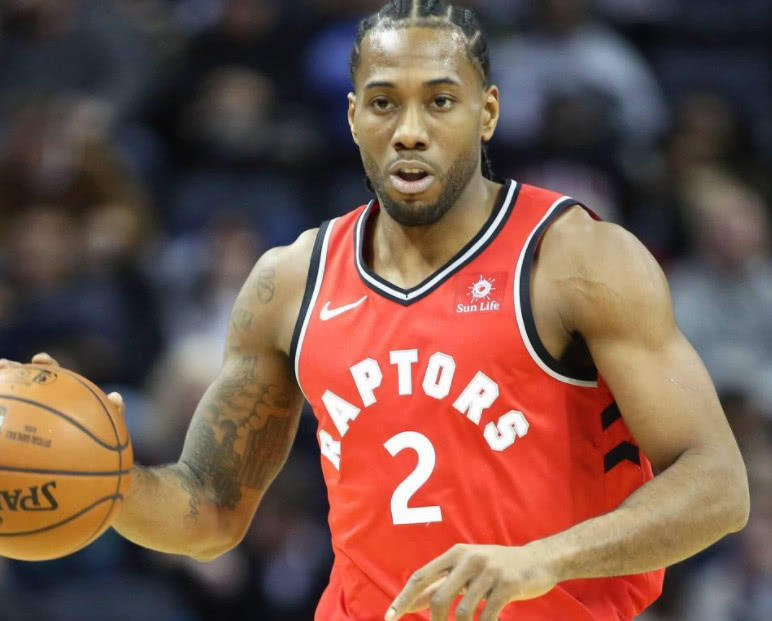 李昊桐丁文一南北半球同时开球，中国高尔夫迎来最魔幻一周