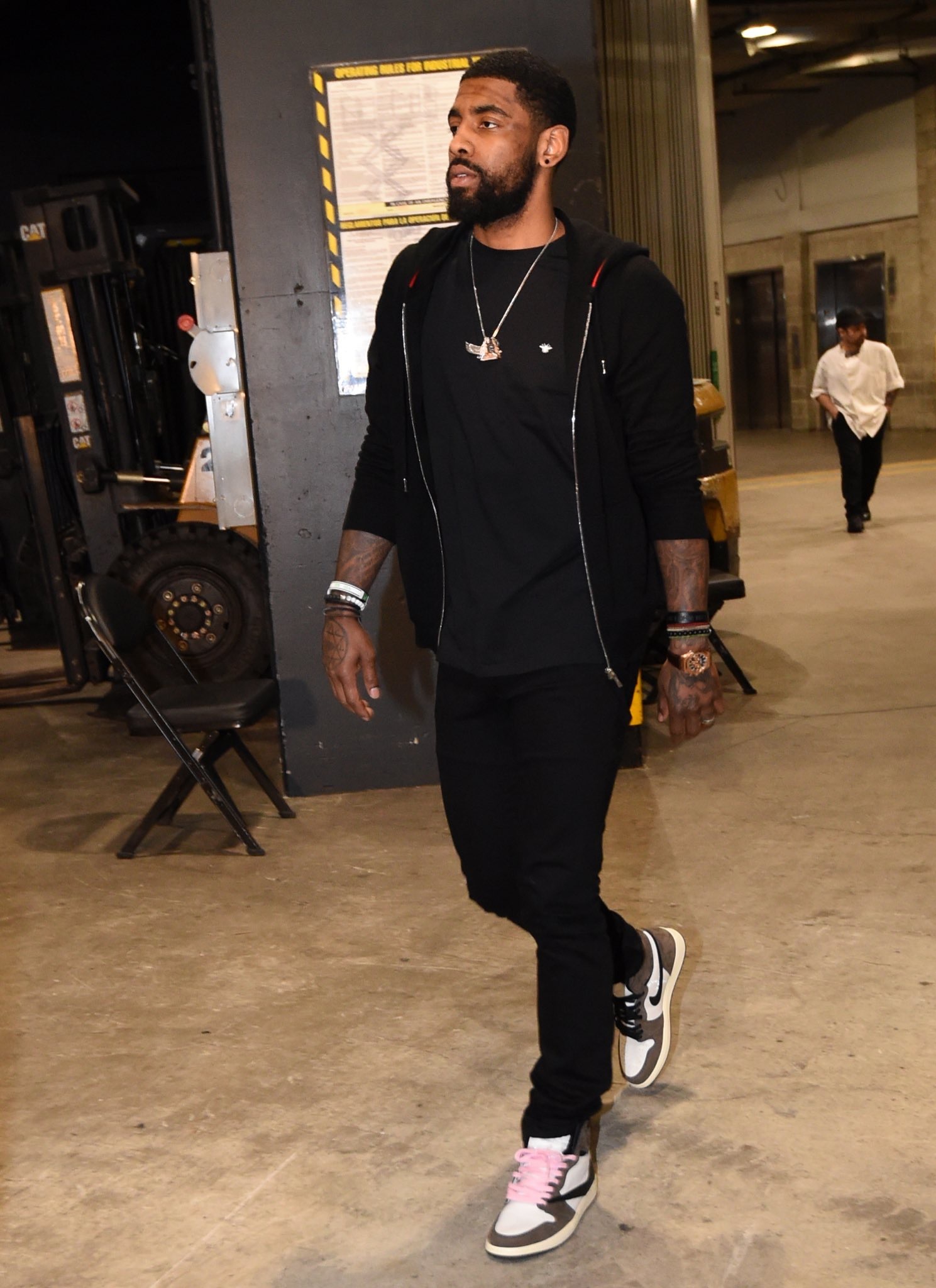 邮报：威尔科克斯和贝拉达上周请爵爷喝咖啡，据说他挺卡里克