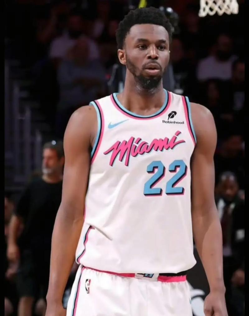 封神！62岁穆帅2射正绞杀64%控球，皇马决定欧冠生死？