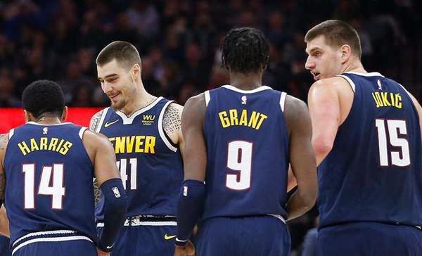 空接扣篮绝杀，雄鹿16分大逆转！字母30分10板5助，罗林斯29分8助