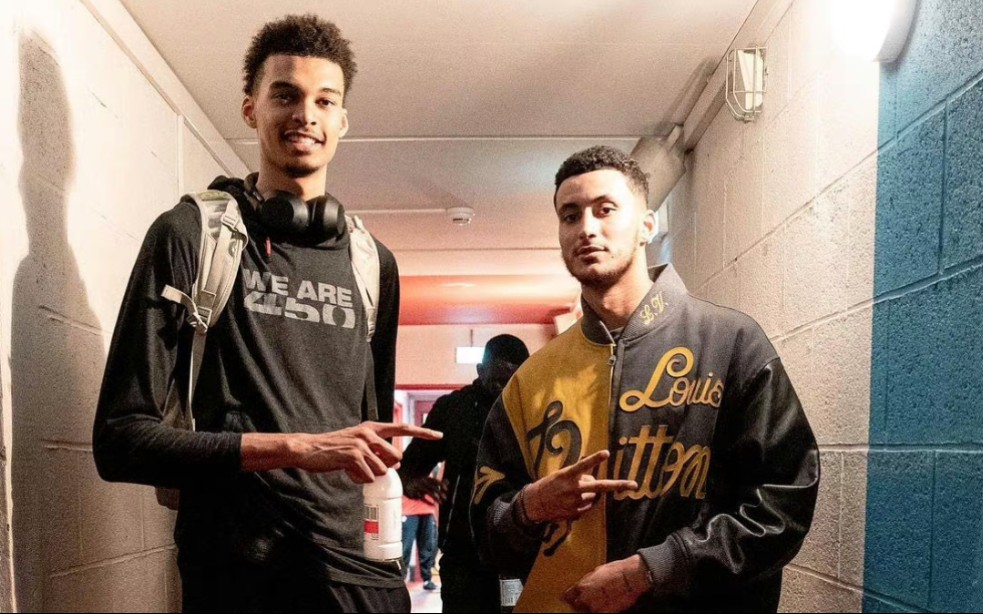 库普梅纳斯：我们想拿意杯冠军，但接下来要专注踢那不勒斯