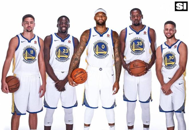 滕哈格帅位不稳，曼联接触齐达内