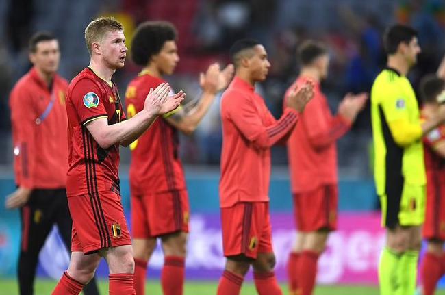 2016年8月：洋基新秀加里·桑切斯前23场击出11轰，创下大联盟历史最快纪录。